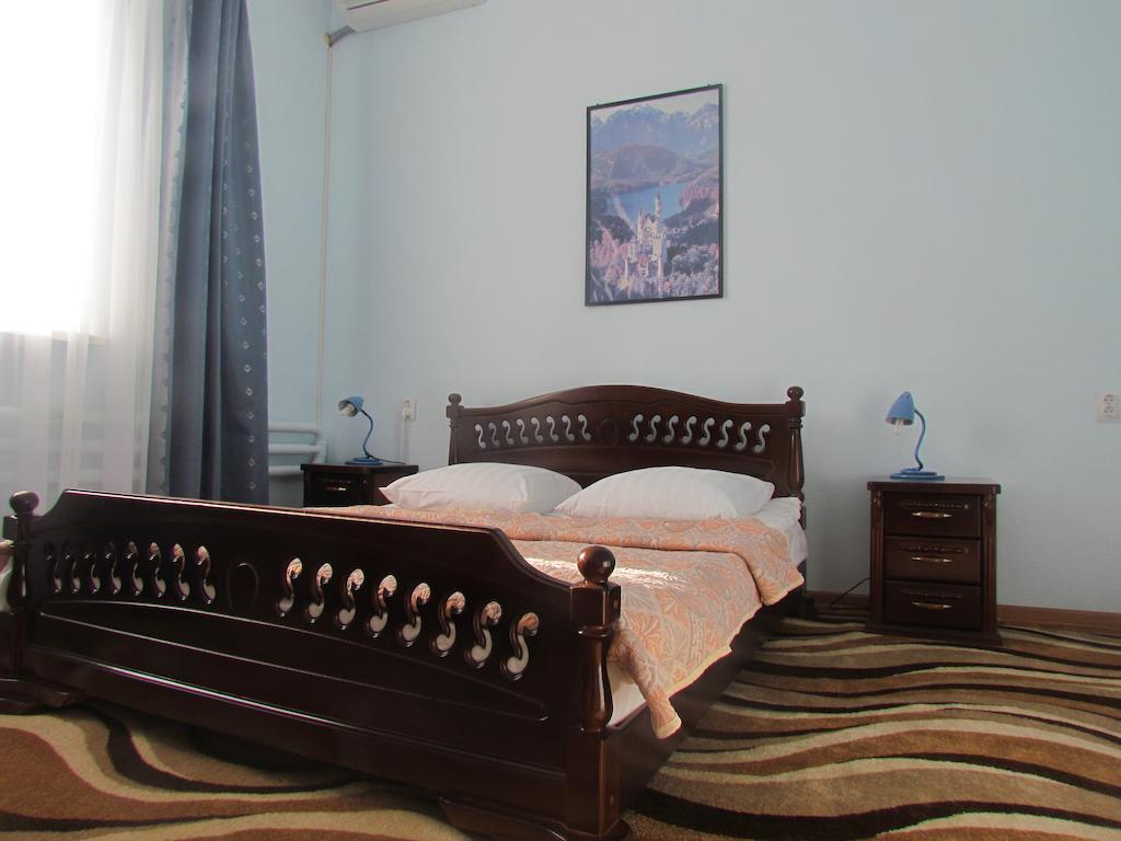Hotel Kuzbass Shakhty Chambre photo